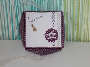 Umschlag Brombeer Innen