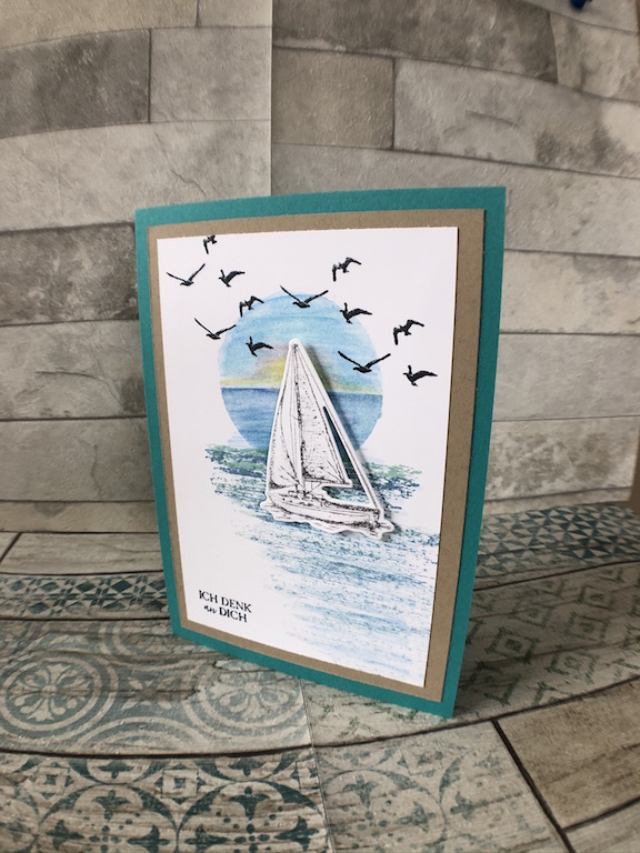 Grußkarte mit Segelboot und Möwen