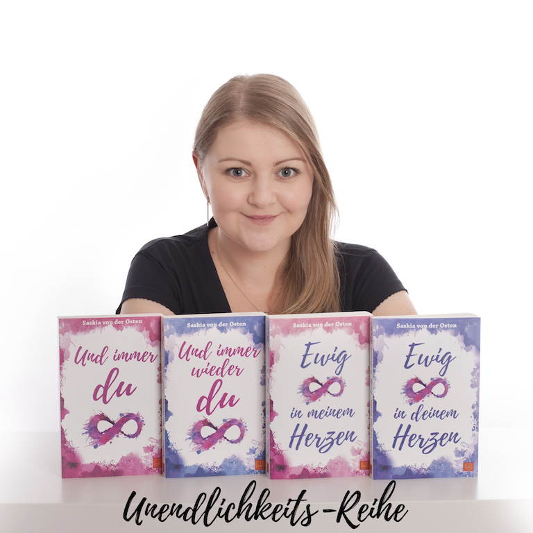 Saskia mit Unendlichkeitsreihe_Schrift