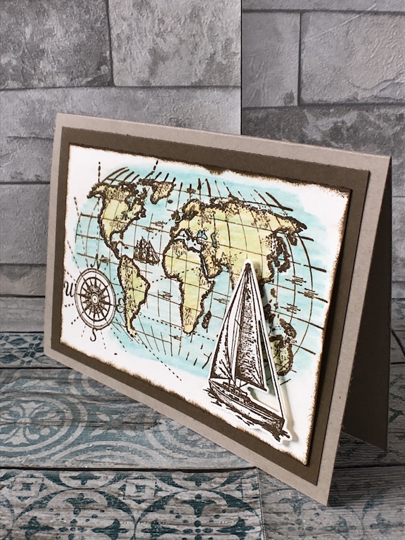 Weltkarte mit Segelboot