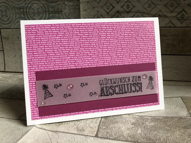 Karte zur bestandnen Prüfung in Magentarot