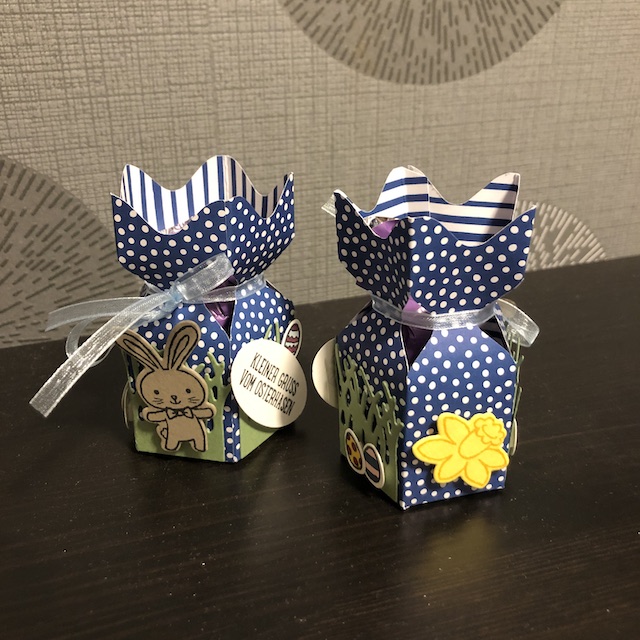 Süße Verpackung zu Ostern mit Hase und Ostereiern