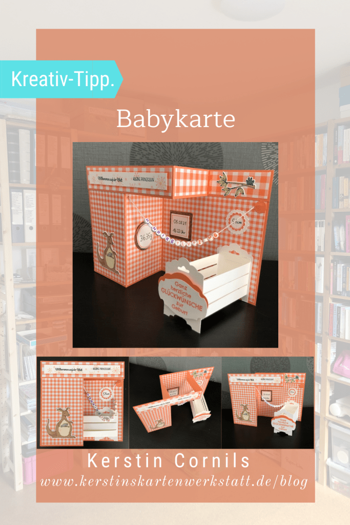 Double Z Fold Card Babykarte in Grapefruit mit Namens Kettchen, Babybett, und Daten wie Größe, Gewicht und Geburtsdatum samt Uhrzeit.