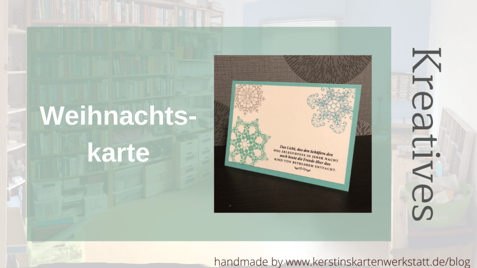 Weihnachtskarte in der Farbe Jade mit Flocken drauf