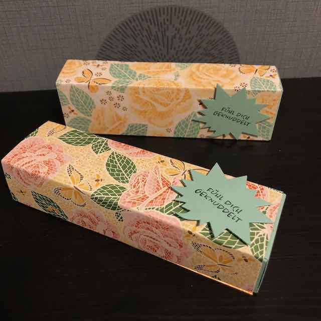 Verpackung für Kugelschreiber selbst gebastelt