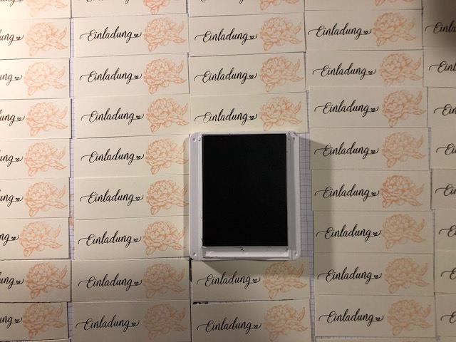 Schritt für Schritt entsteht die Einladungskarte zu unserer Hölzernen Hochzeit mit Produkten von Stampin Up