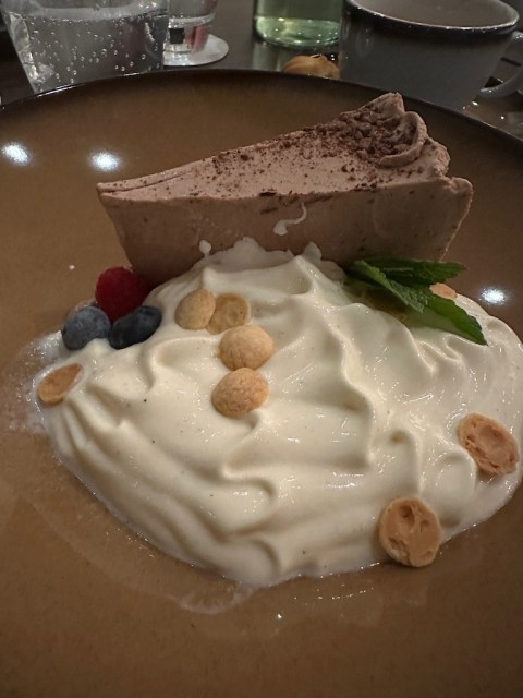 Allerlei Restaurant und Bar im Courtyard by Marriotts Hotel Wolfsburg: Dessert