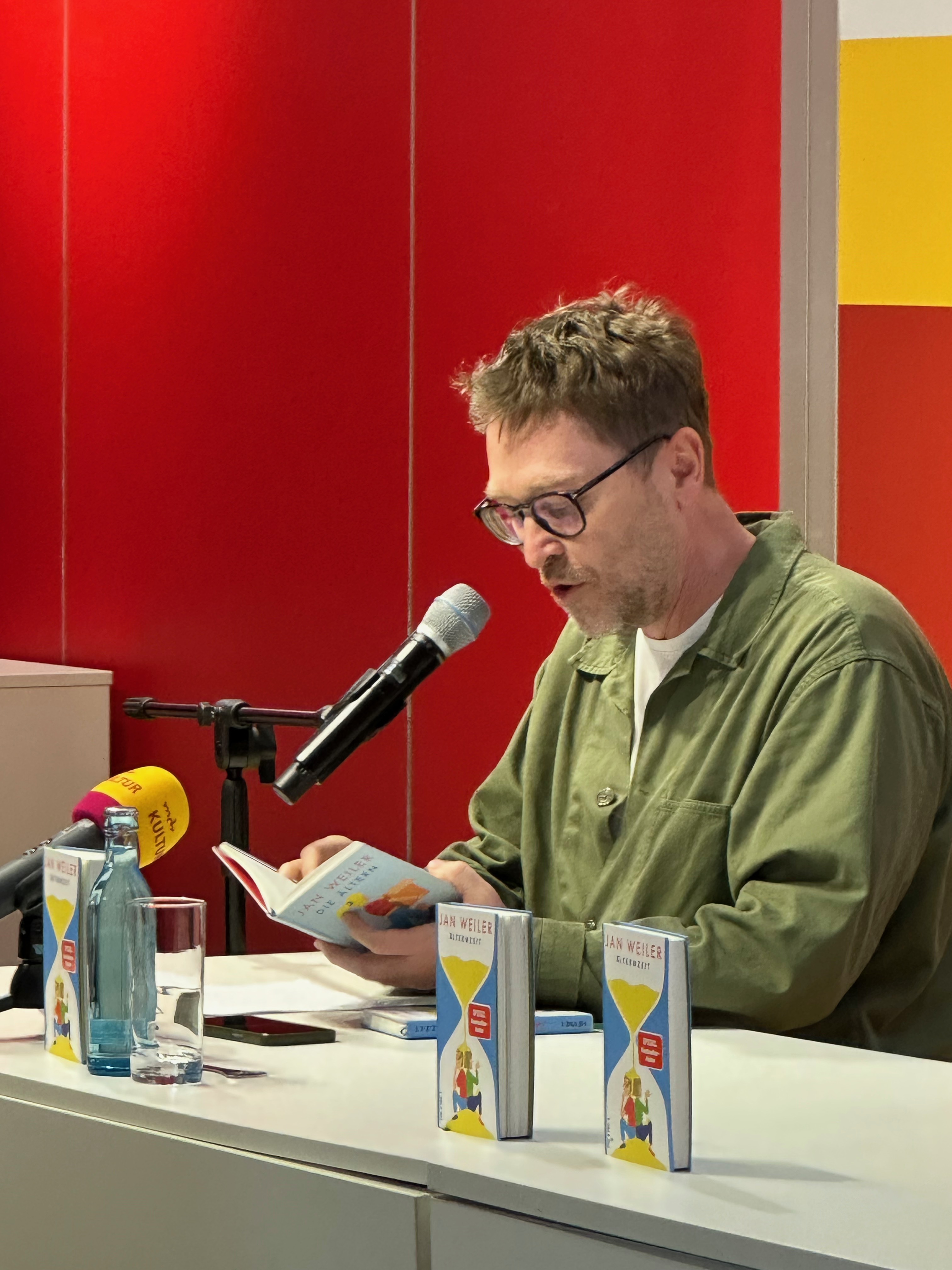 Jan Weller liest aus Älternzeit