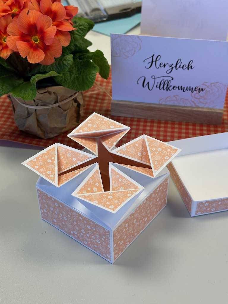 Napkin Fold Box gebastelt mit Produkten von Stampin Up.