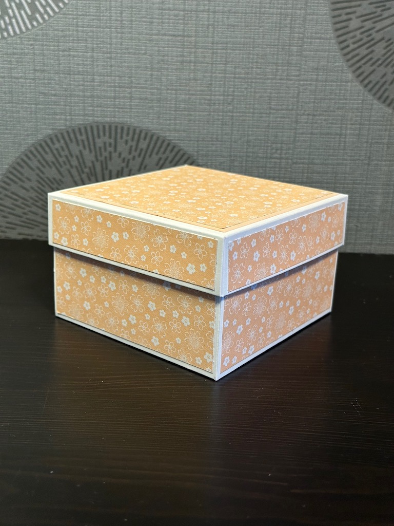 Napkin Fold Box gebastelt mit Produkten von Stampin Up.