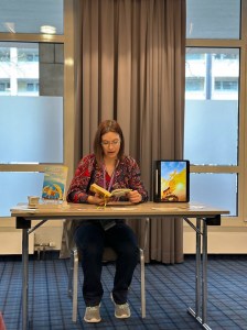 Pia Hepke liest auf der Buch Passion in Bremen 2023