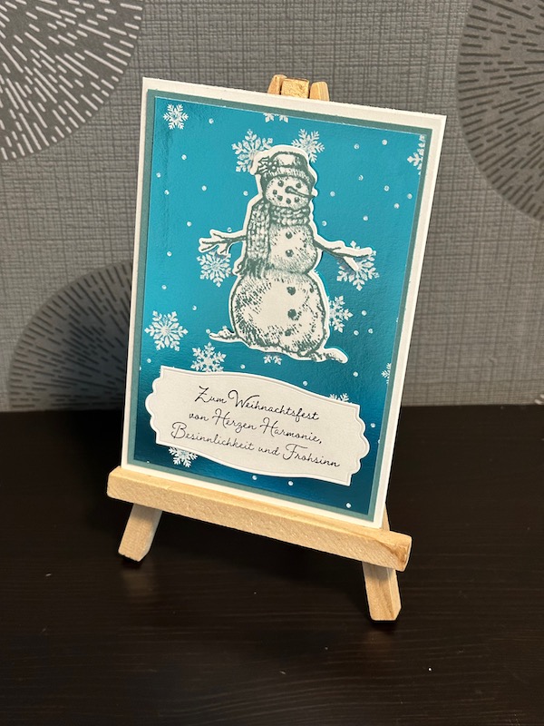 Weihanchtskarte in Lagunenblau mit Schneemann gebastelt von Kerstins Kartenwerkstatt mit Material von Stampin Up