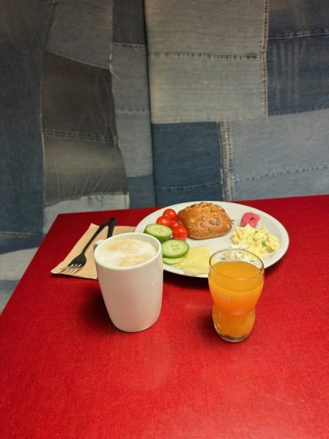 Frühstück in der Superbude St. Pauli in Hamburg 2023