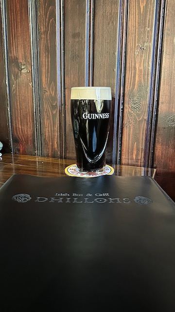 Ein Guinness im Dhillons in Leipzig