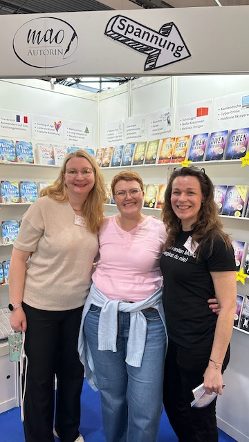 Foto mit Kerstin und Anja Sietz und Melanie Amelie Opalka