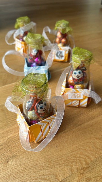 Osterkörbchen gebastelt mit Material von Stampin Up in Mangogelb